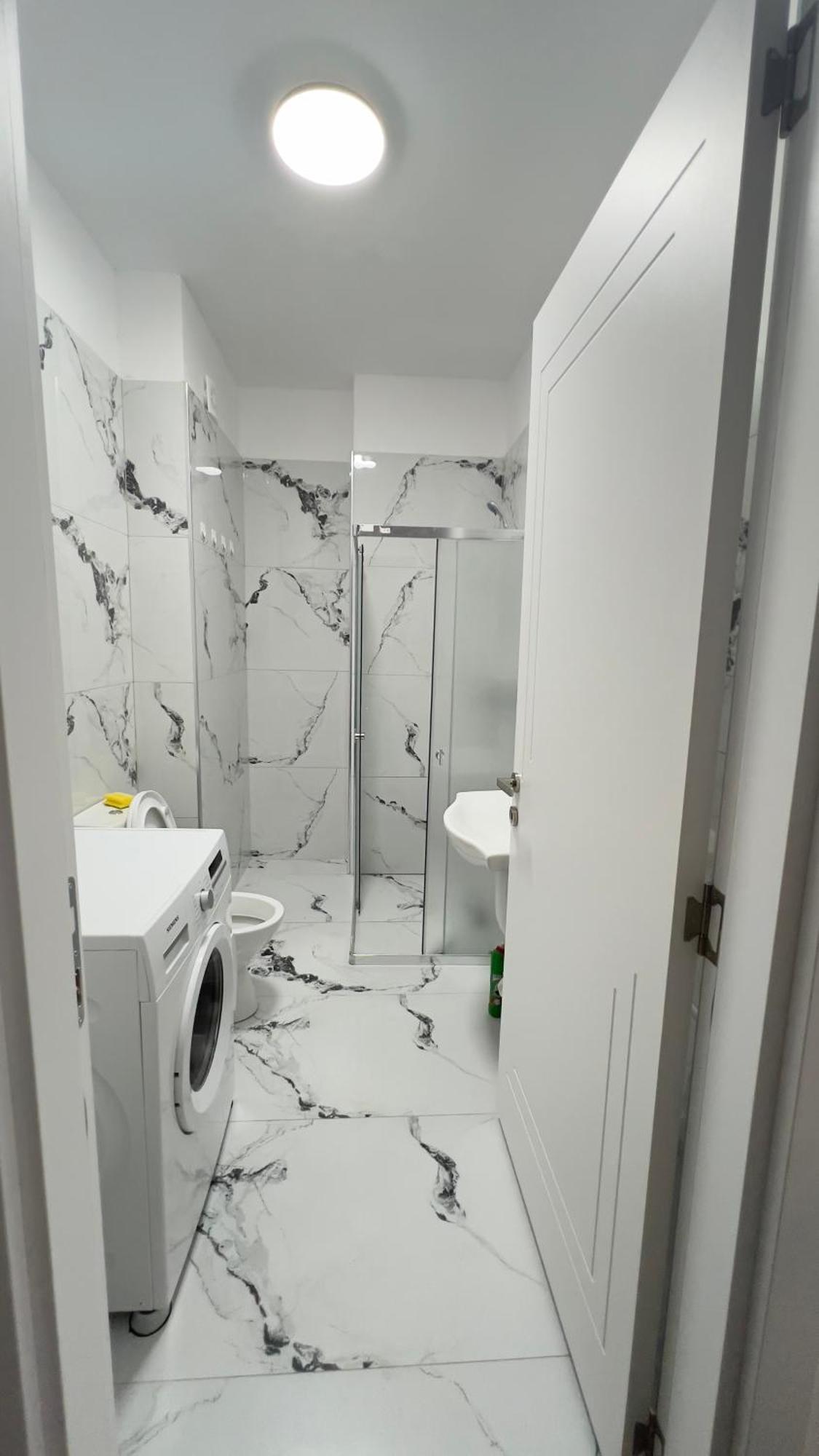 Milazim Gashi Apartament Shëngjin